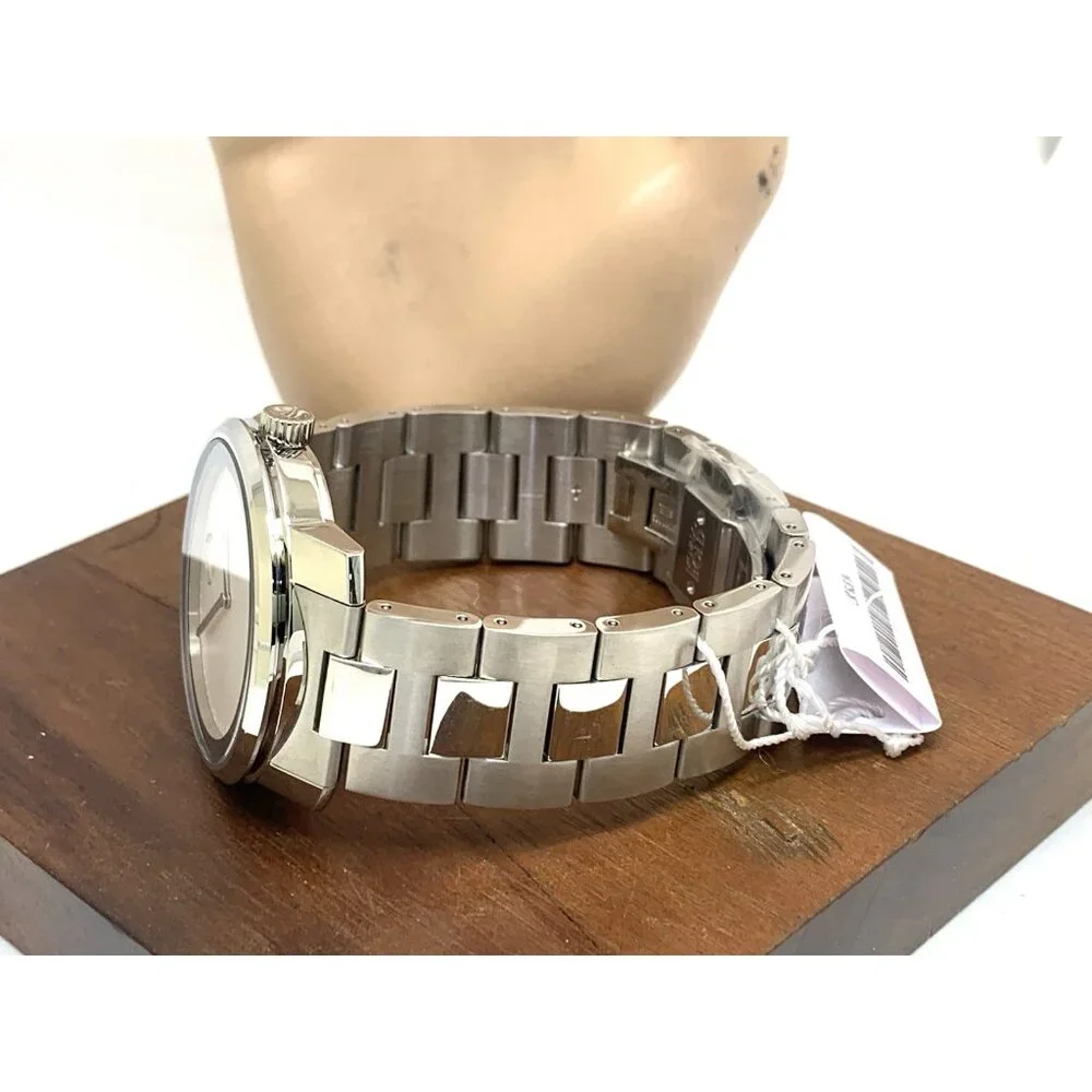 Movado wrist 75 great